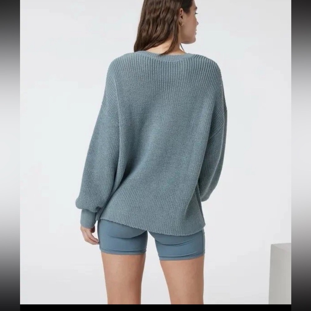 Vuori  Alps Crew Neck Sweater. Small - Picture 2 of 8